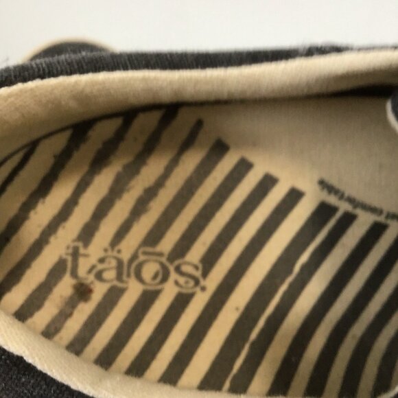 Taos Charcoal Star Sneakers Size 8 - Picture 7 of 8